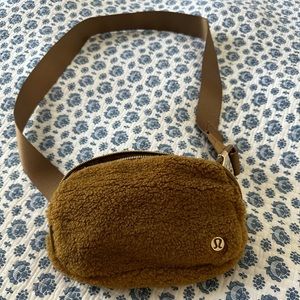Lululemon Everywhere 1L Belt Bag in Tan Fleece. Brand New Never Used!!